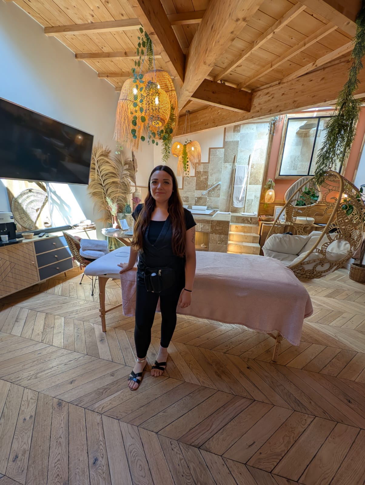 Institut Massage Angers - Laura - Table de massage